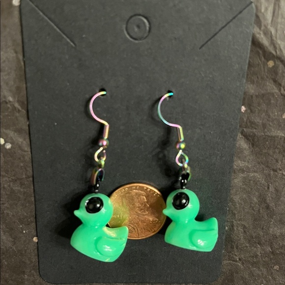 Alien Duck Earrings Hand Crafted NIP - Picture 3 of 4